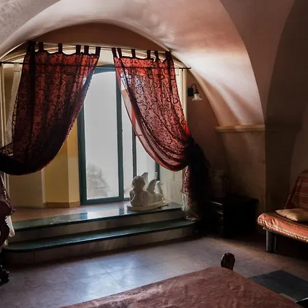 Dimora Caravaggio Bed & Breakfast *